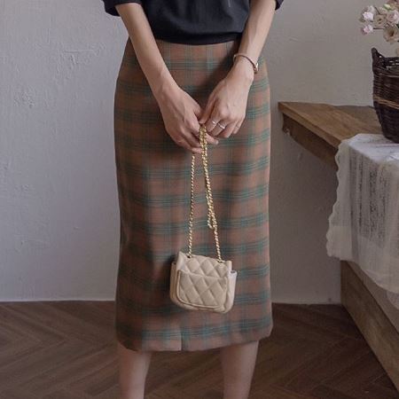 A collection of Dongdaemum Women’s Dresses, encapsulating the charm of Korean fashion.