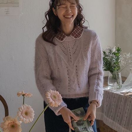 Dongdaemum Women’s Shirts, Tops & T-Shirts, a testament to the elegance and quality of wholesale Korean fashion.