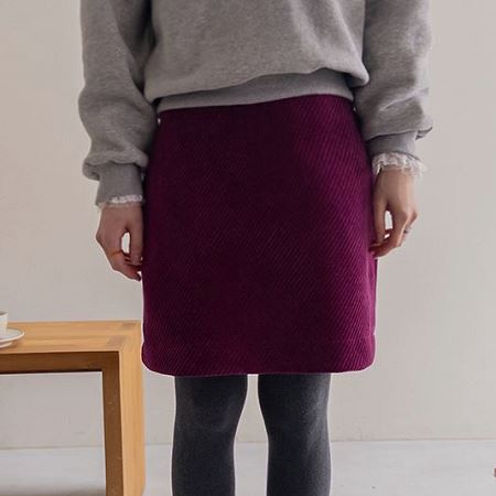 Dongdaemum Women’s Dresses, a testament to the elegance and quality of wholesale Korean fashion.