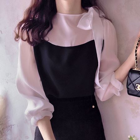 Dongdaemum Women’s Shirts, Tops & T-Shirts, a testament to the elegance and quality of wholesale Korean fashion.