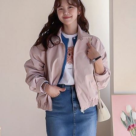 Dongdaemum Women’s Coats & Jackets, a testament to the elegance and quality of wholesale Korean fashion.