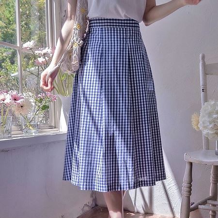 Dongdaemum Women’s Dresses, a testament to the elegance and quality of wholesale Korean fashion.
