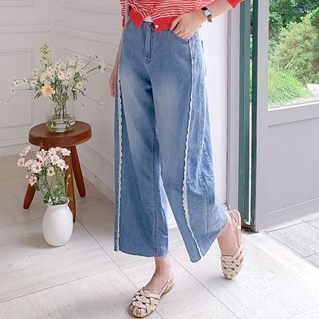 An array of Dongdaemum Women’s Pants, embodying the versatility of Korean fashion.
