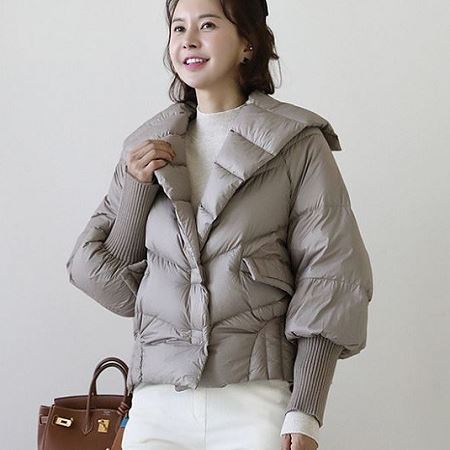 A variety of Dongdaemum Women’s Coats & Jackets, reflecting the sophistication of Korean fashion.