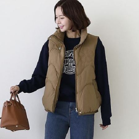 A variety of Dongdaemum Women’s Coats & Jackets, reflecting the sophistication of Korean fashion.