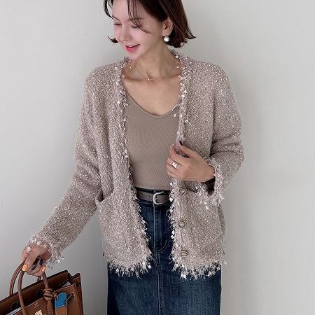 A variety of Dongdaemum Women’s Coats & Jackets, reflecting the sophistication of Korean fashion.