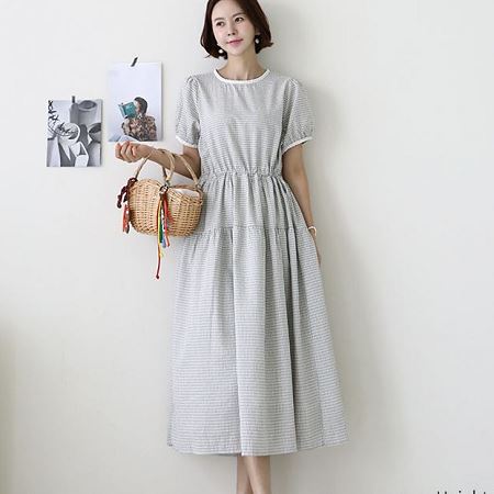 Dongdaemum Women’s Dresses, a testament to the elegance and quality of wholesale Korean fashion.