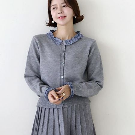 A variety of Dongdaemum Women’s Coats & Jackets, reflecting the sophistication of Korean fashion.