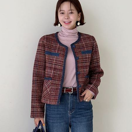 A variety of Dongdaemum Women’s Coats & Jackets, reflecting the sophistication of Korean fashion.