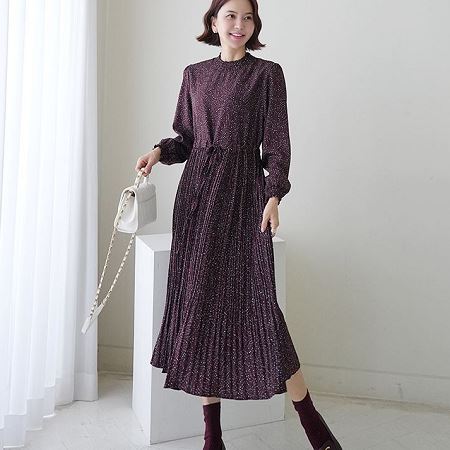 Dongdaemum Women’s Dresses, a testament to the elegance and quality of wholesale Korean fashion.