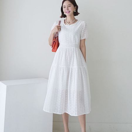 Dongdaemum Women’s Dresses, a testament to the elegance and quality of wholesale Korean fashion.