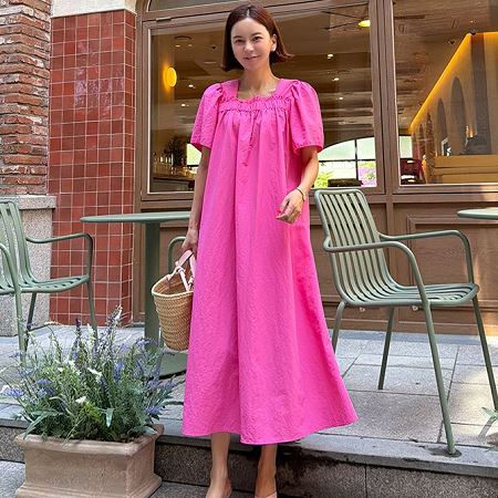 Dongdaemum Women’s Dresses, a testament to the elegance and quality of wholesale Korean fashion.