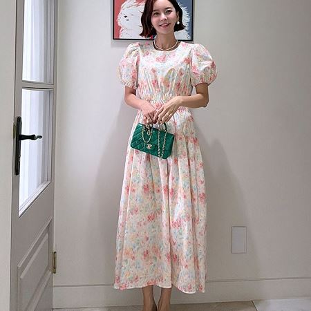 Dongdaemum Women’s Dresses, a testament to the elegance and quality of wholesale Korean fashion.