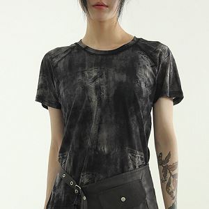 Dongdaemum Women’s Shirts, Tops & T-Shirts, a testament to the elegance and quality of wholesale Korean fashion.