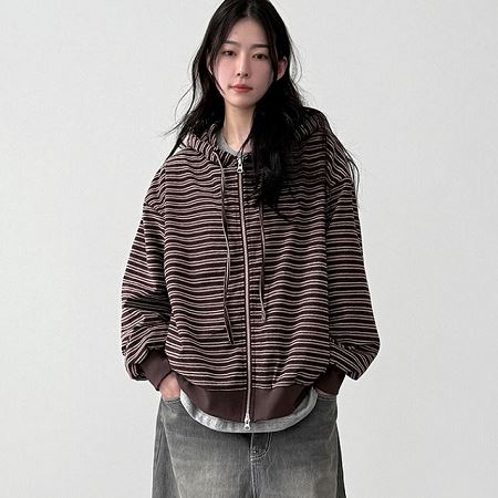 A variety of Dongdaemum Women’s Coats & Jackets, reflecting the sophistication of Korean fashion.