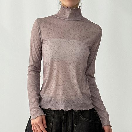 Dongdaemum Women’s Shirts, Tops & T-Shirts, a testament to the elegance and quality of wholesale Korean fashion.