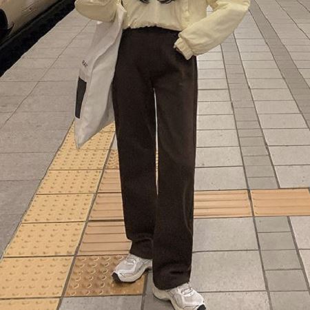 An array of Dongdaemum Women’s Pants, embodying the versatility of Korean fashion.