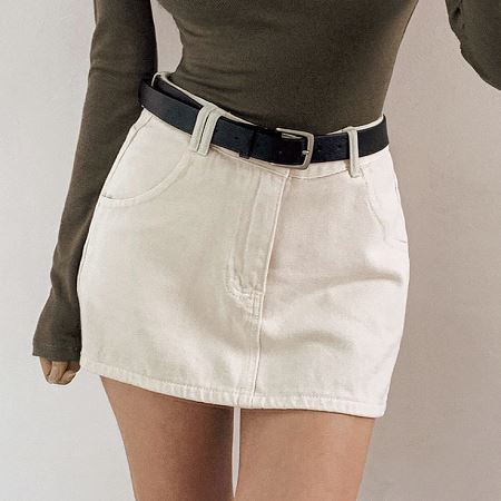 A collection of Dongdaemum Women’s Dresses, encapsulating the charm of Korean fashion.