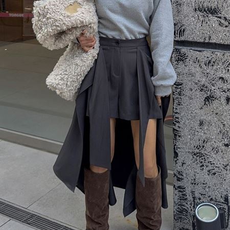 Dongdaemum Women’s Dresses, a testament to the elegance and quality of wholesale Korean fashion.