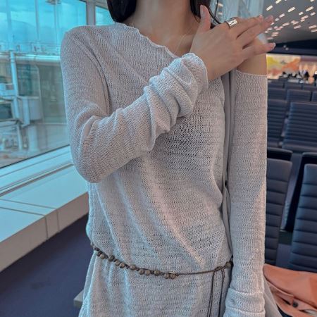 Dongdaemum Women’s Shirts, Tops & T-Shirts, a testament to the elegance and quality of wholesale Korean fashion.