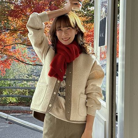Dongdaemum Women’s Coats & Jackets, a testament to the elegance and quality of wholesale Korean fashion.