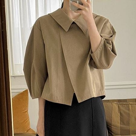 A variety of Dongdaemum Women’s Coats & Jackets, reflecting the sophistication of Korean fashion.