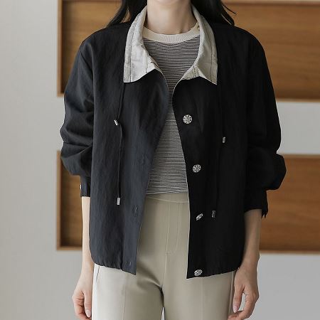 Dongdaemum Women’s Coats & Jackets, a testament to the elegance and quality of wholesale Korean fashion.
