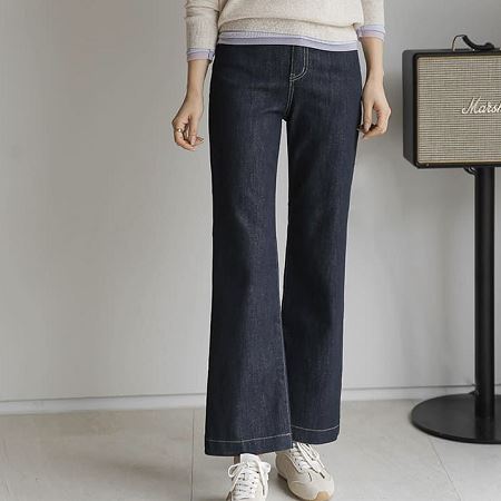 Dongdaemum Women’s Pants, a testament to the elegance and quality of wholesale Korean fashion.