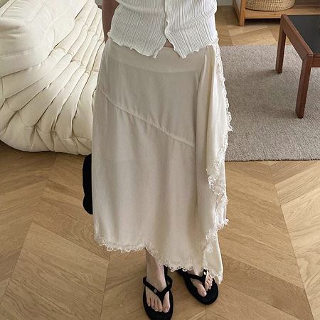 Dongdaemum Women’s Dresses, a testament to the elegance and quality of wholesale Korean fashion.