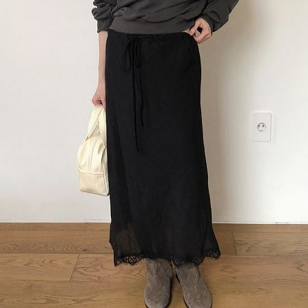 A collection of Dongdaemum Women’s Dresses, encapsulating the charm of Korean fashion.