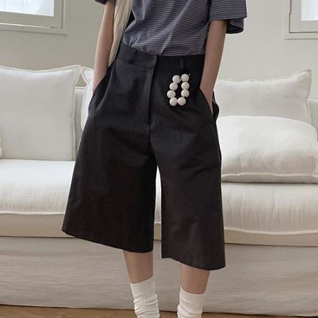 An array of Dongdaemum Women’s Pants, embodying the versatility of Korean fashion.