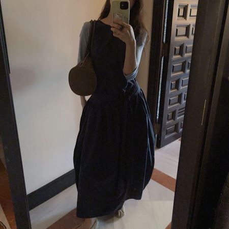 Dongdaemum Women’s Dresses, a testament to the elegance and quality of wholesale Korean fashion.