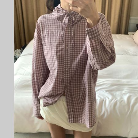 Dongdaemum Women’s Shirts, Tops & T-Shirts, a testament to the elegance and quality of wholesale Korean fashion.