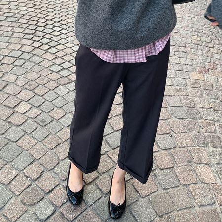 An array of Dongdaemum Women’s Pants, embodying the versatility of Korean fashion.