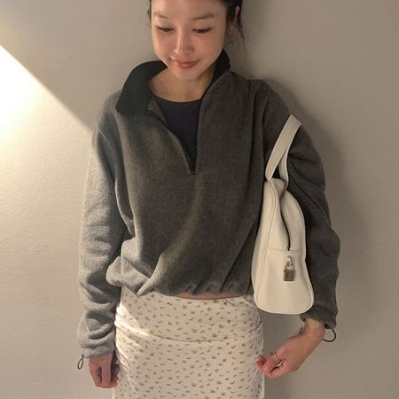 A variety of Dongdaemum Women’s Coats & Jackets, reflecting the sophistication of Korean fashion.