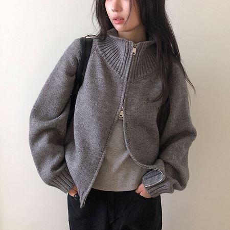 A variety of Dongdaemum Women’s Coats & Jackets, reflecting the sophistication of Korean fashion.