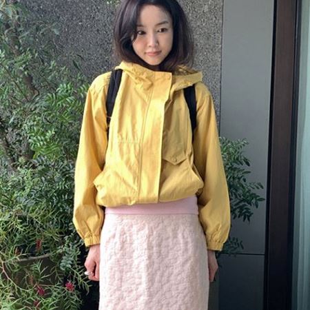 Dongdaemum Women’s Coats & Jackets, a testament to the elegance and quality of wholesale Korean fashion.