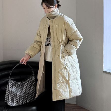 A variety of Dongdaemum Women’s Coats & Jackets, reflecting the sophistication of Korean fashion.