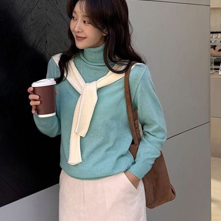 Dongdaemum Women’s Shirts, Tops & T-Shirts, a testament to the elegance and quality of wholesale Korean fashion.