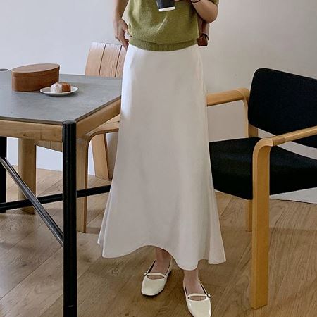 A collection of Dongdaemum Women’s Dresses, encapsulating the charm of Korean fashion.