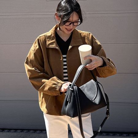 A variety of Dongdaemum Women’s Coats & Jackets, reflecting the sophistication of Korean fashion.