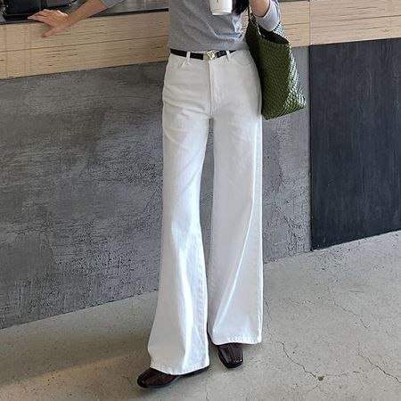 An array of Dongdaemum Women’s Pants, embodying the versatility of Korean fashion.