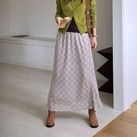 A collection of Dongdaemum Women’s Dresses, encapsulating the charm of Korean fashion.