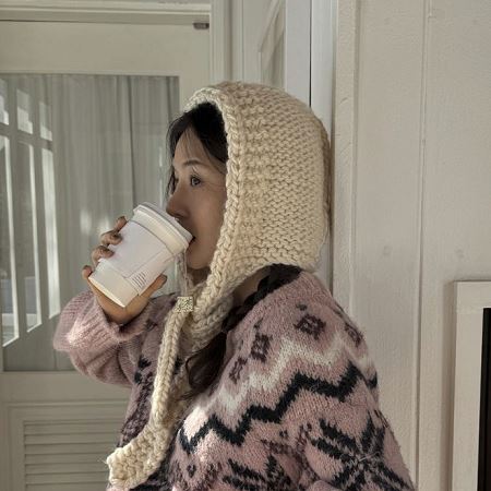 Dongdaemum Women’s Clothing Accessories, a testament to the elegance and quality of wholesale Korean fashion.