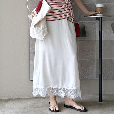 Dongdaemum Women’s Dresses, a testament to the elegance and quality of wholesale Korean fashion.