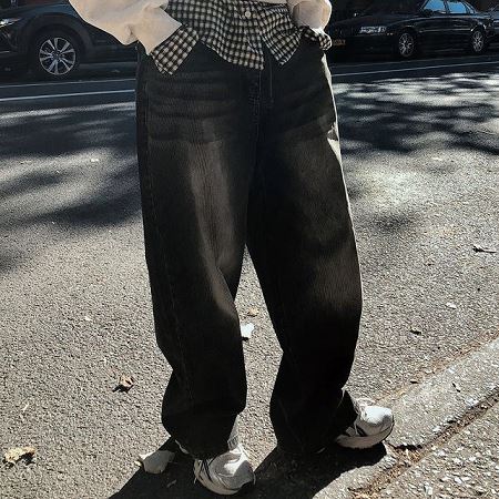 An array of Dongdaemum Women’s Pants, embodying the versatility of Korean fashion.