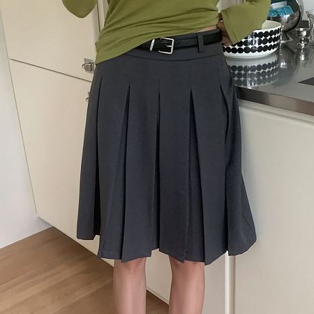 A collection of Dongdaemum Women’s Dresses, encapsulating the charm of Korean fashion.