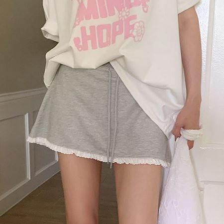 Dongdaemum Women’s Dresses, a testament to the elegance and quality of wholesale Korean fashion.