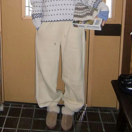 Dongdaemum Women’s Pants, a testament to the elegance and quality of wholesale Korean fashion.