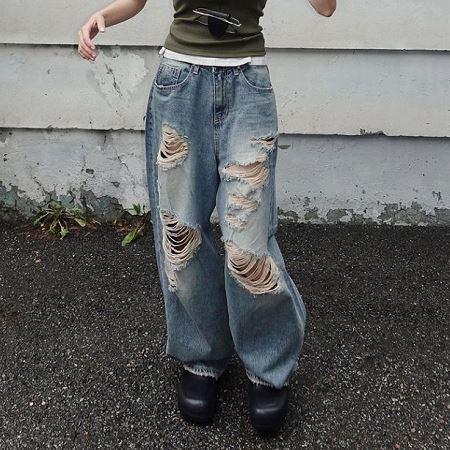 An array of Dongdaemum Women’s Pants, embodying the versatility of Korean fashion.